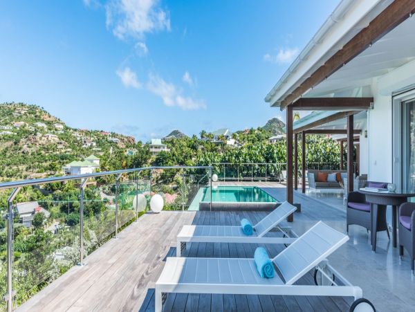 St. Barts Home 985529