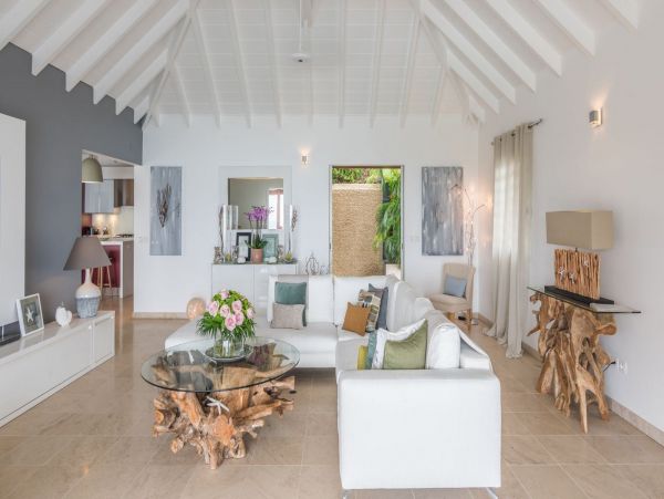 St. Barts Home 985529