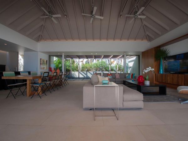 St. Barts Home 985530