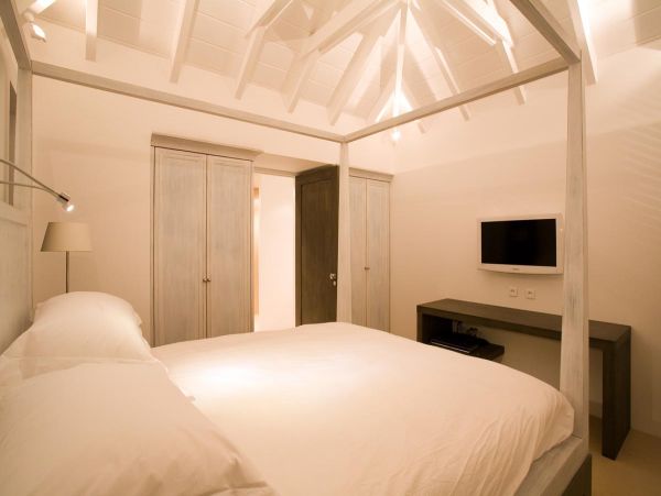 St. Barts Home 985532