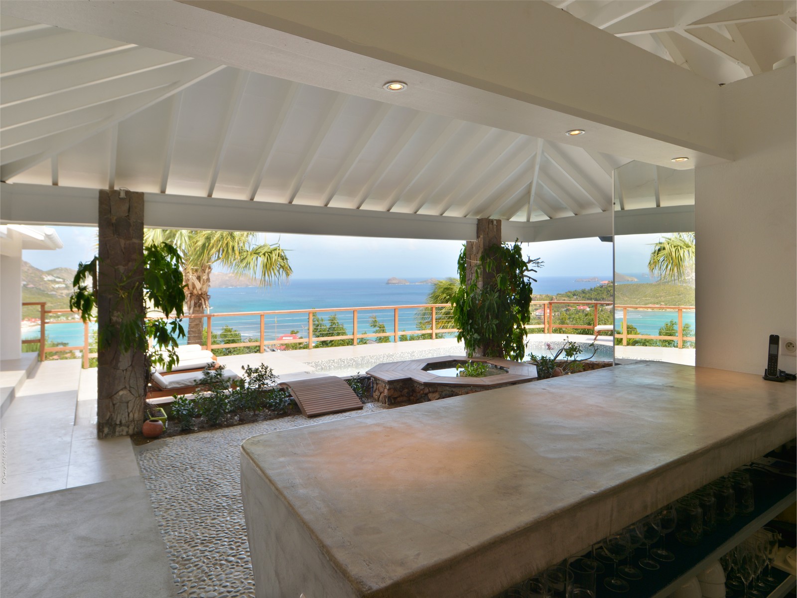 St. Barts Home 985534