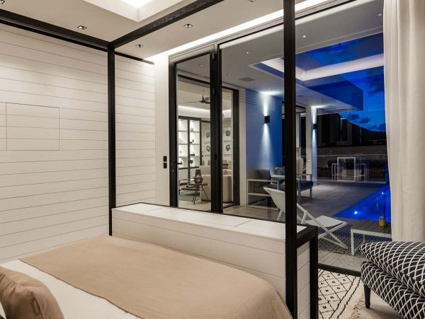 St. Barts Home 985536