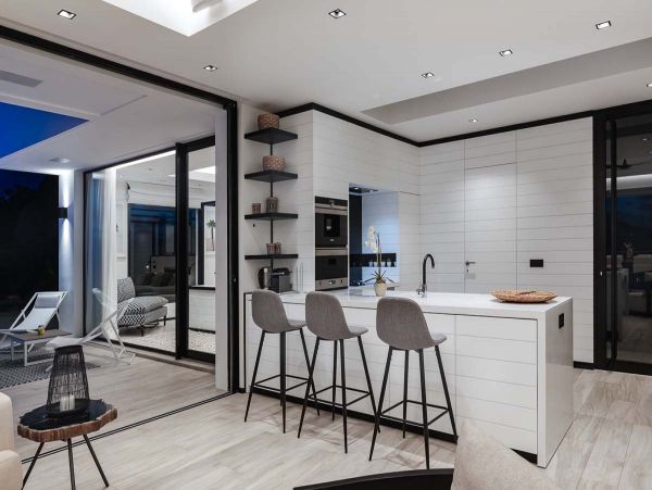 St. Barts Home 985536
