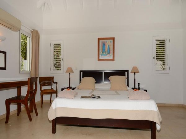 St. Barts Home 985539