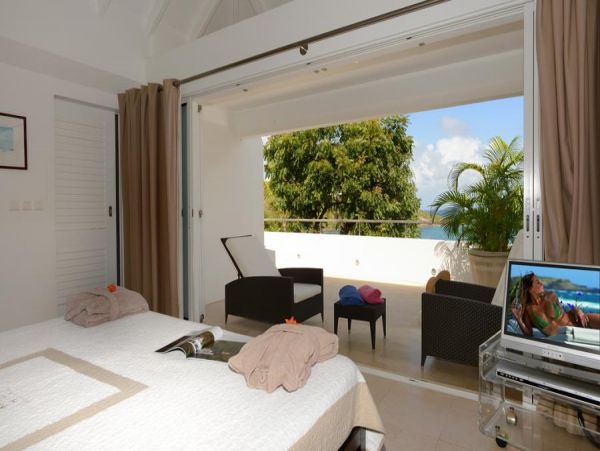 St. Barts Home 985539