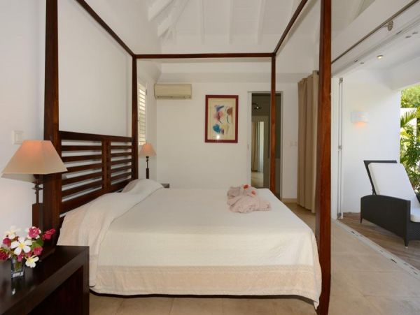 St. Barts Home 985539