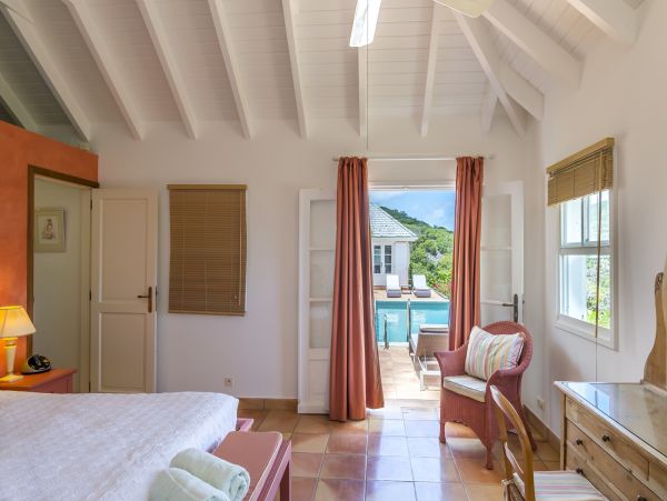 St. Barts Home 985540