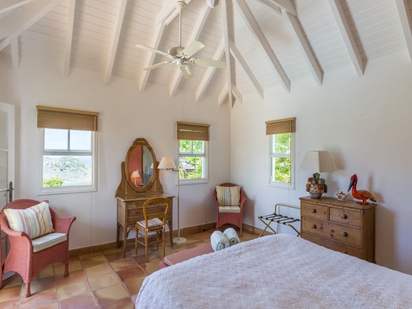 St. Barts Home 985540