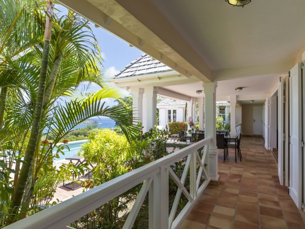 St. Barts Home 985540