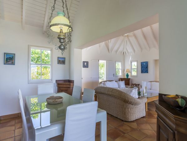 St. Barts Home 985540