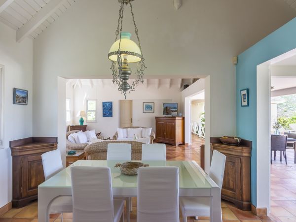 St. Barts Home 985540