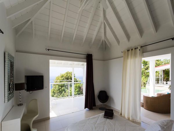 St. Barts Home 985544