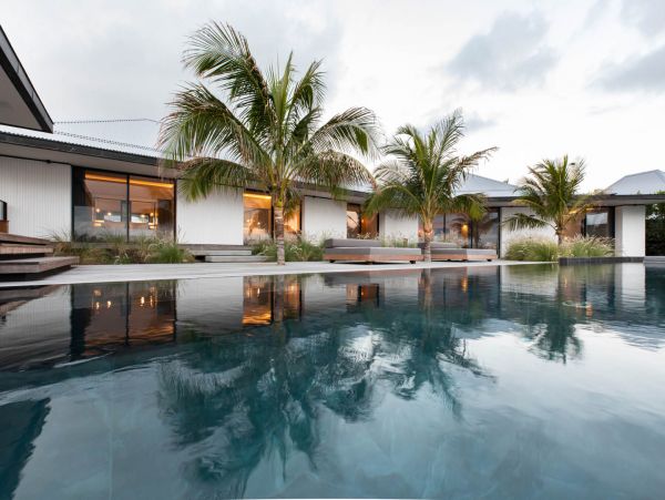 St. Barts Home 985545