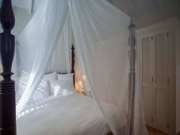 St. Barts Home 985547