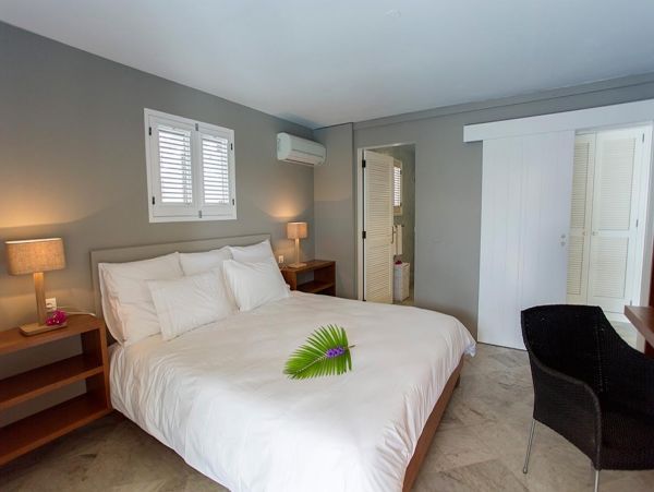St. Barts Home 985547