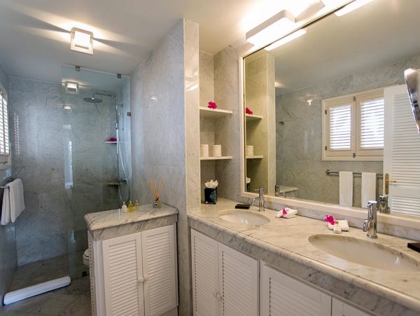 St. Barts Home 985547