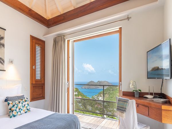 St. Barts Home 985550
