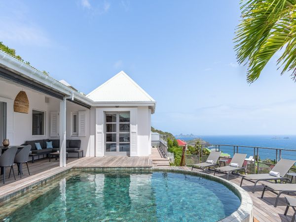 St. Barts Home 985550