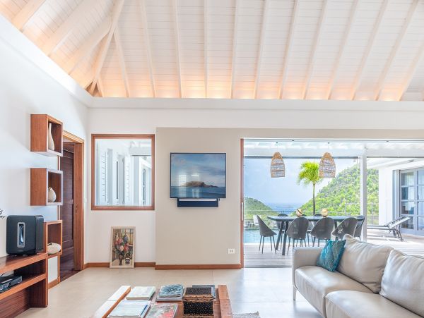 St. Barts Home 985550