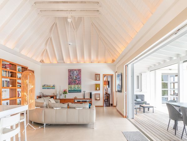 St. Barts Home 985550