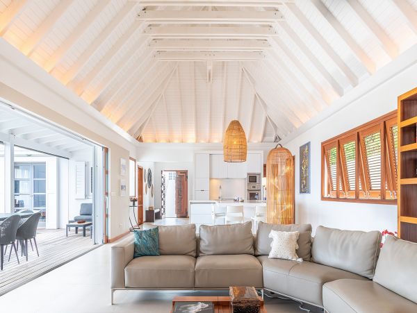 St. Barts Home 985550