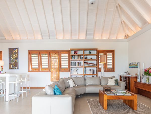 St. Barts Home 985550