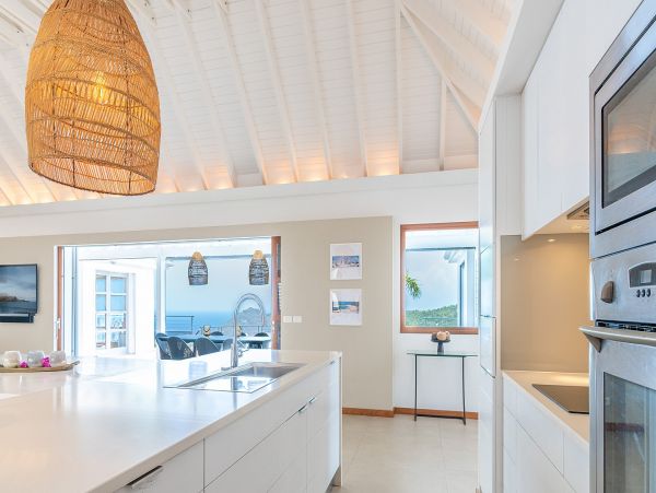 St. Barts Home 985550
