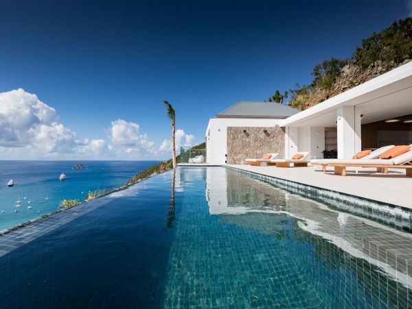 St. Barts Home 985551