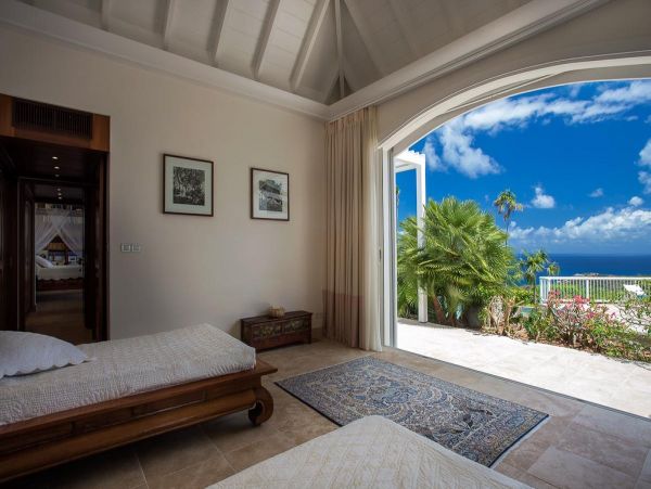 St. Barts Home 985554