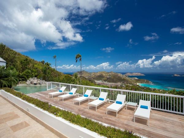 St. Barts Home 985554