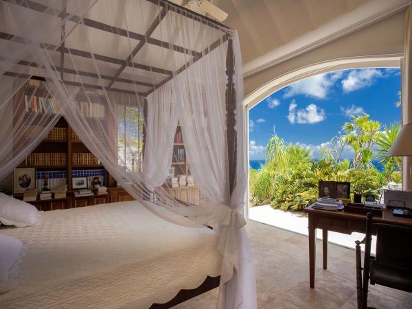 St. Barts Home 985554
