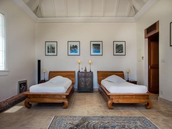 St. Barts Home 985554