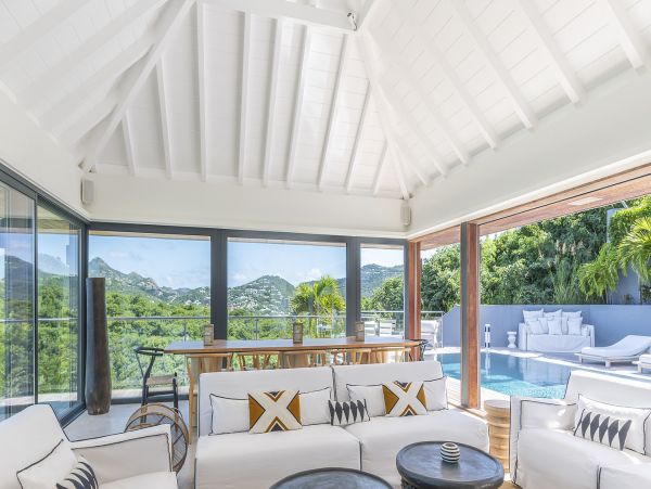 St. Barts Home 985556