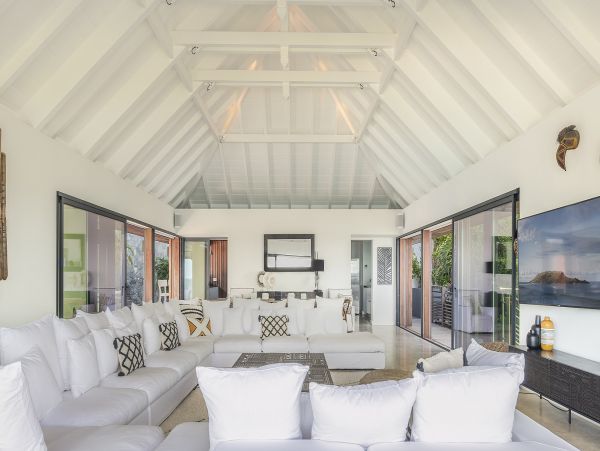 St. Barts Home 985556