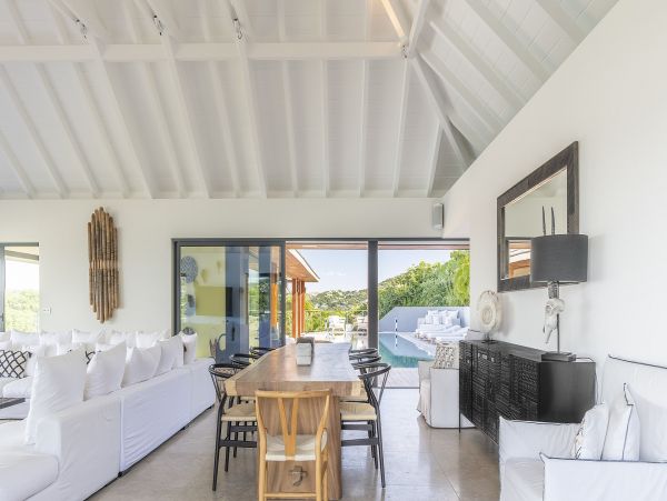 St. Barts Home 985556