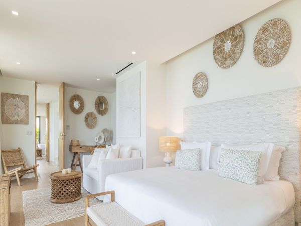 St. Barts Home 985556