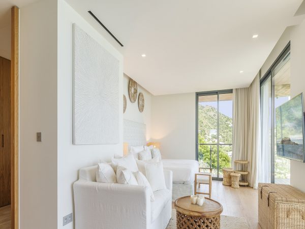 St. Barts Home 985556