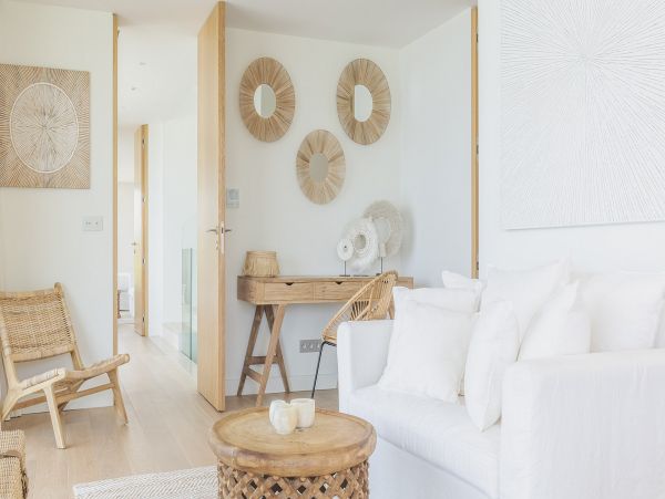 St. Barts Home 985556