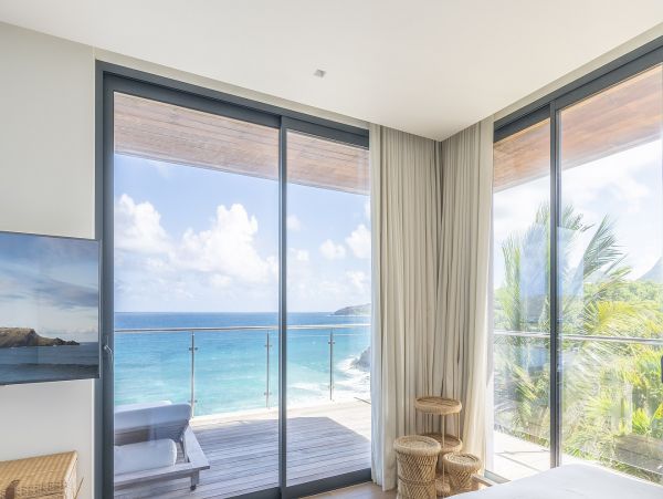 St. Barts Home 985556