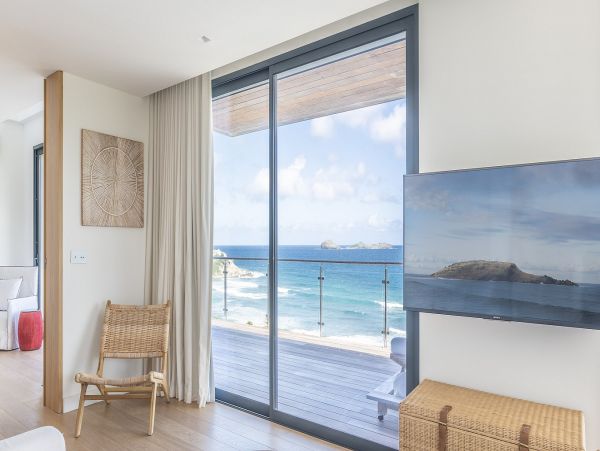 St. Barts Home 985556