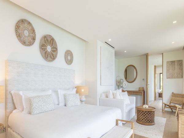 St. Barts Home 985556