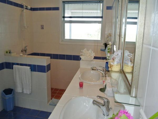 St. Barts Home 985558