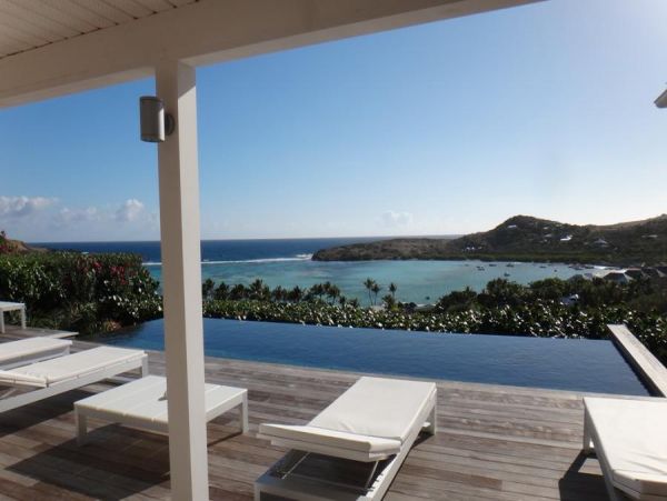 St. Barts Home 985558