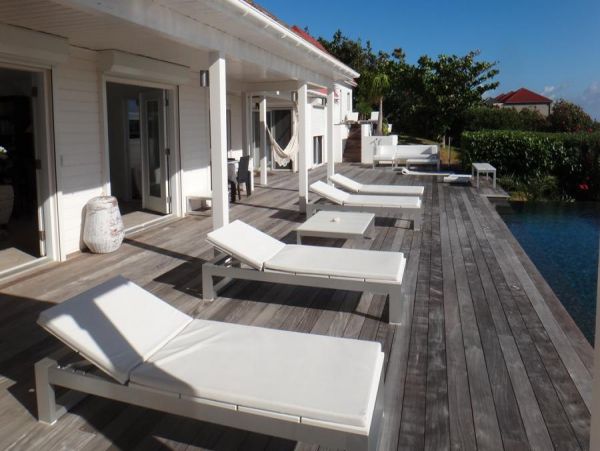 St. Barts Home 985558