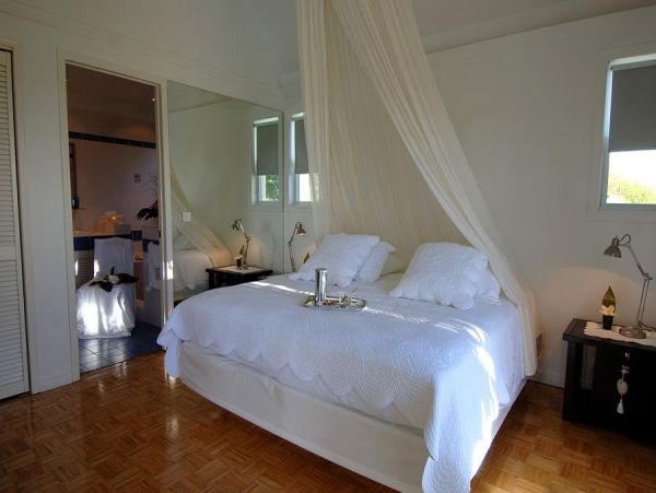 St. Barts Home 985558