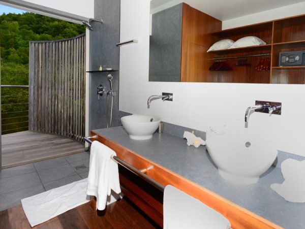 St. Barts Home 985559