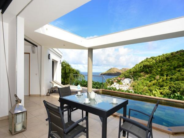 St. Barts Home 985559