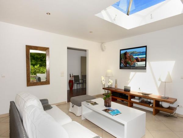 St. Barts Home 985559