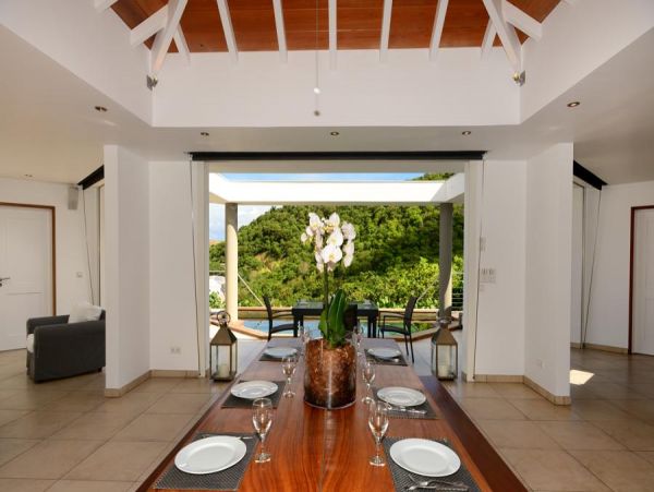 St. Barts Home 985559