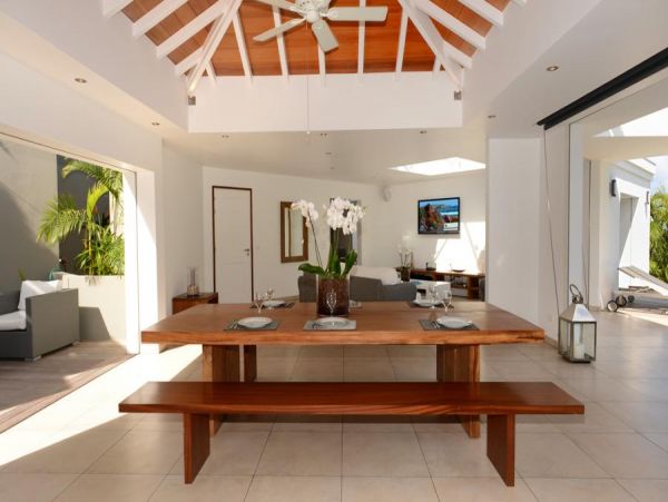 St. Barts Home 985559